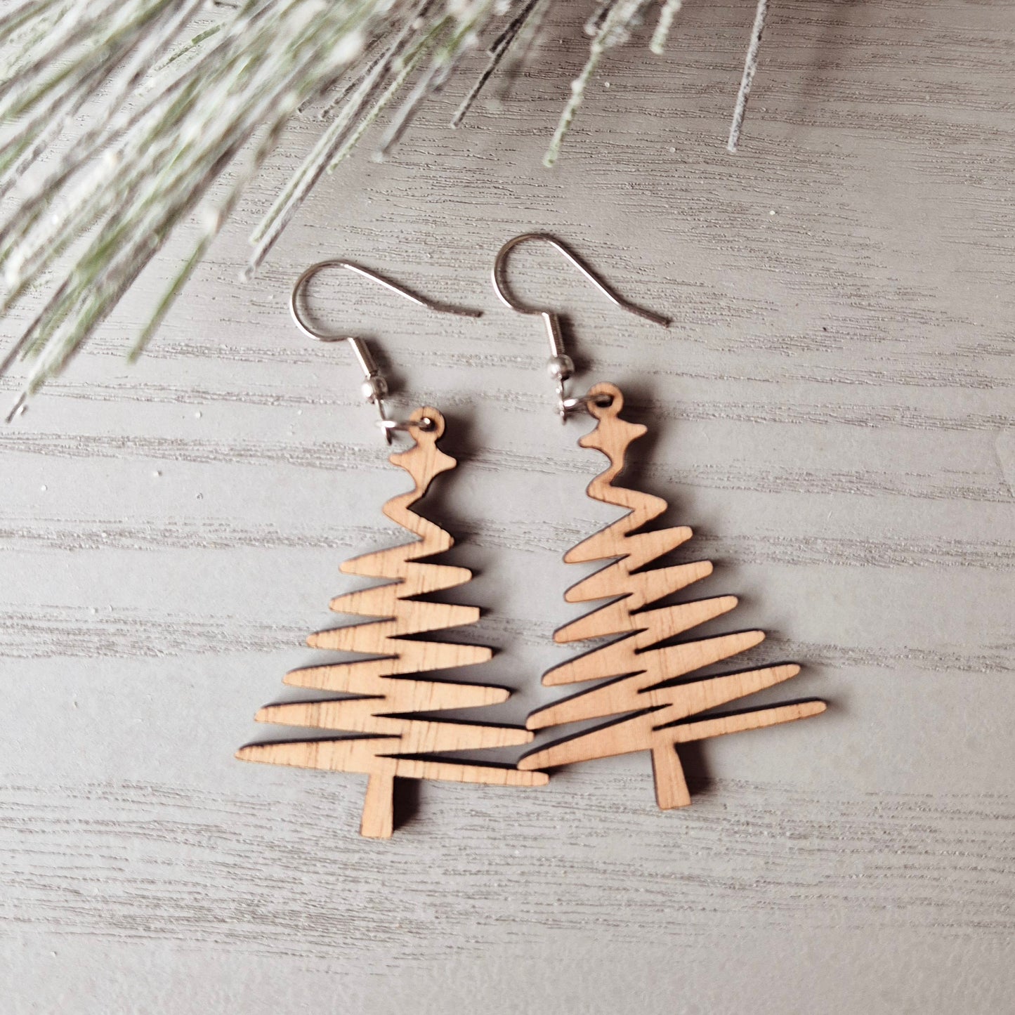 Zig Zag Christmas Tree Drops (4 colours)