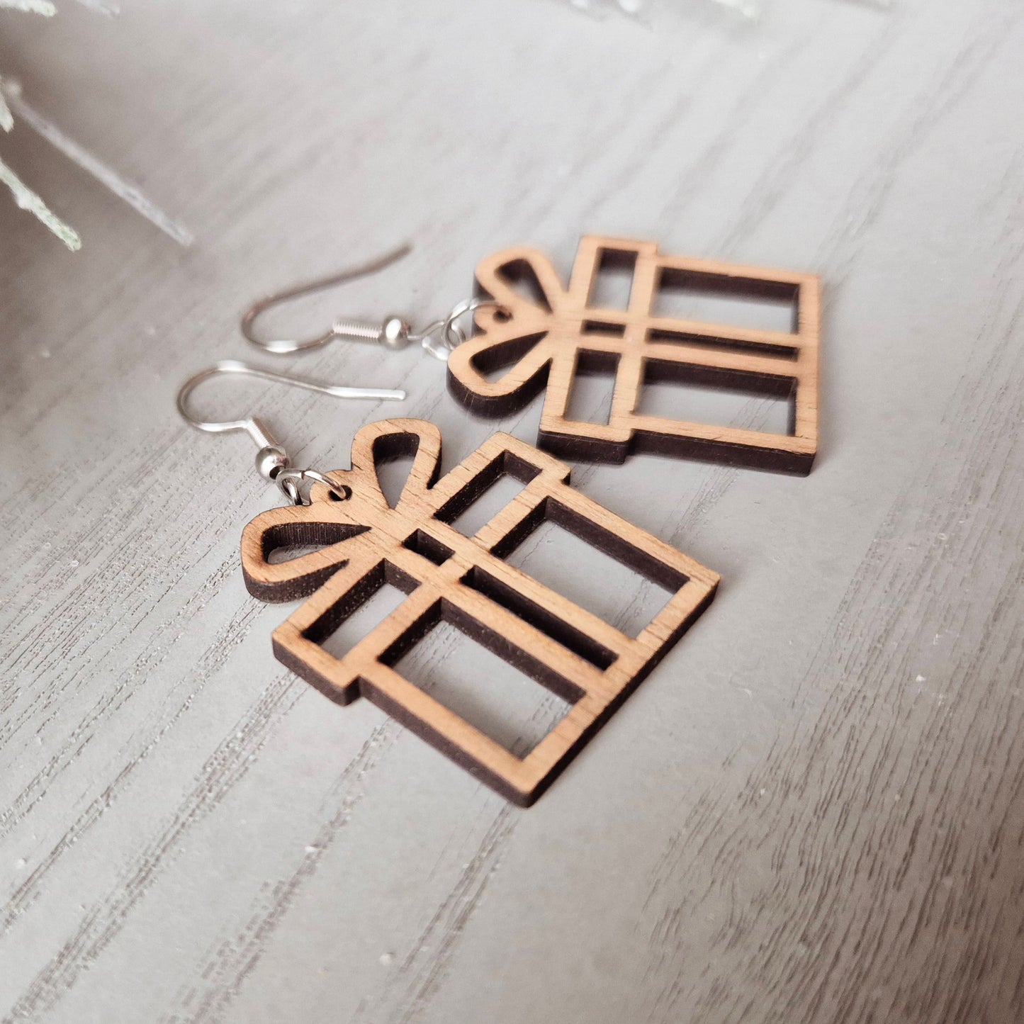Christmas Gift Drops (4 colour options)