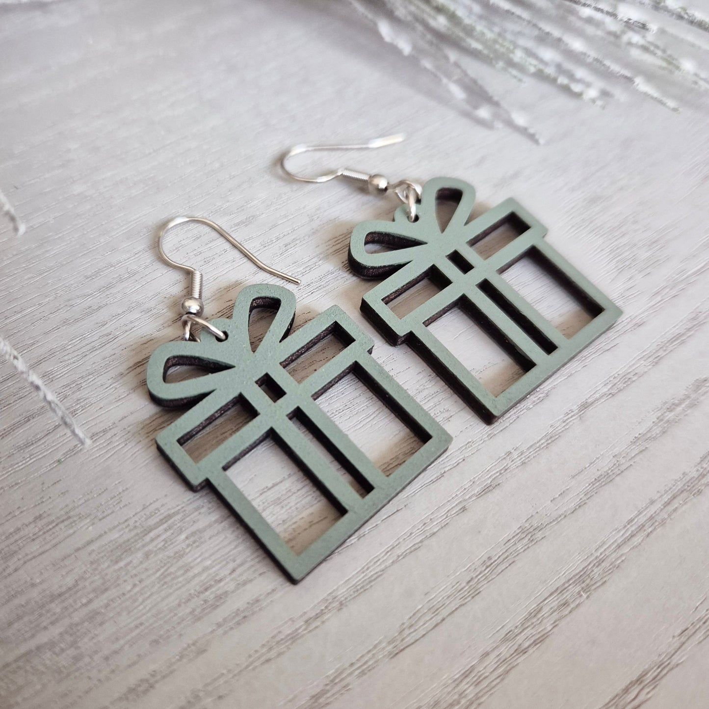 Christmas Gift Drops (4 colour options)