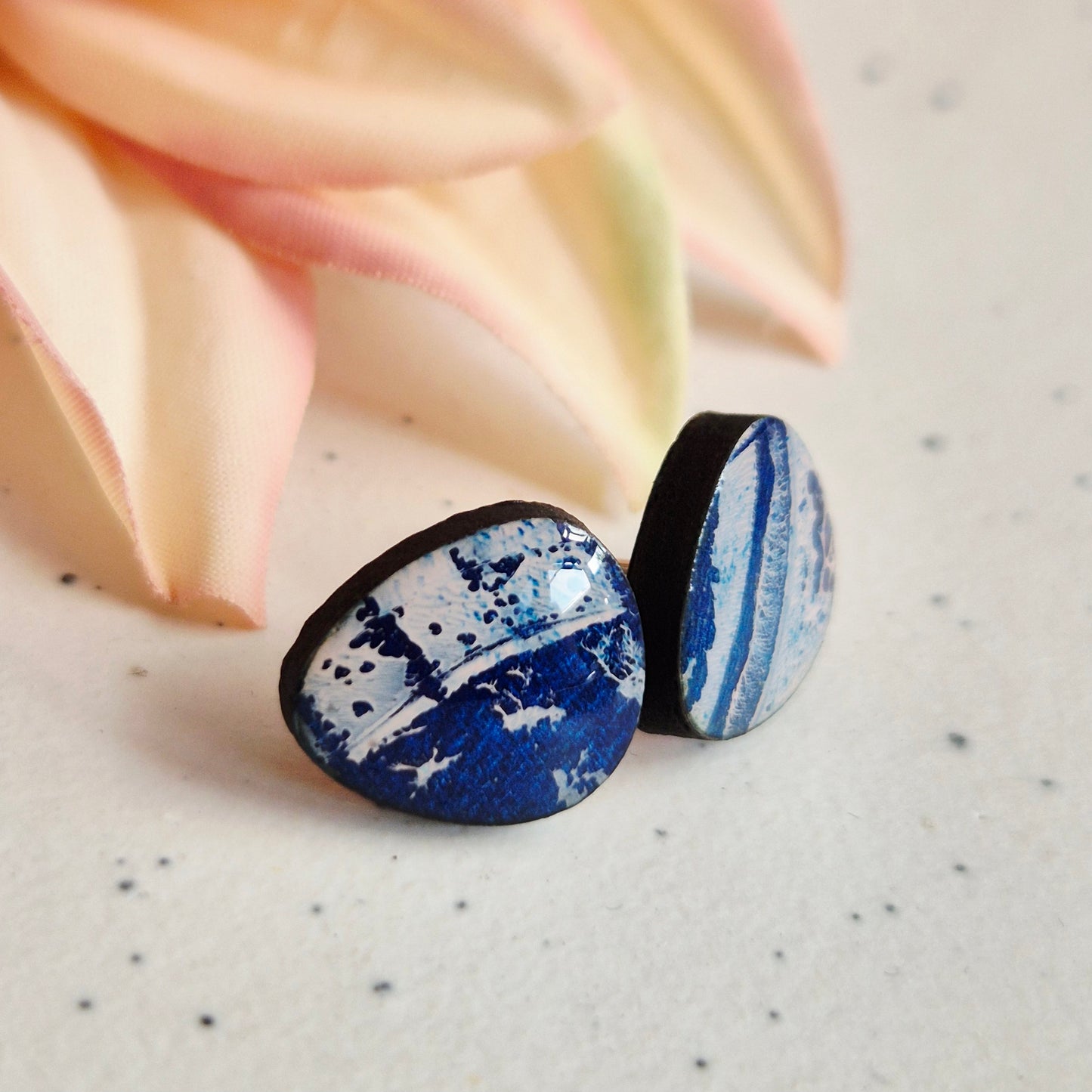 Gel Plate Organic Studs (Blue and pink)