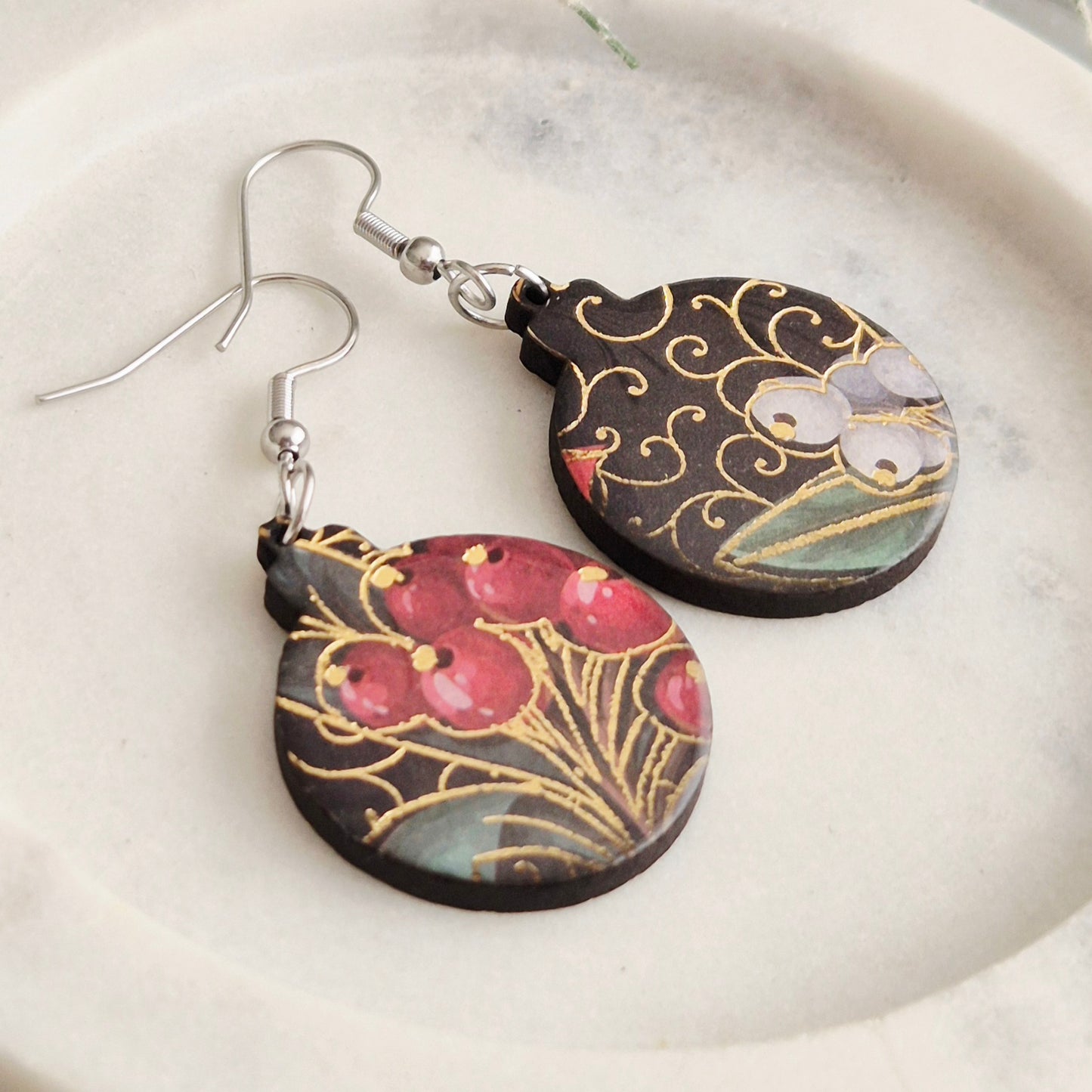 Poinsettia Bauble Drops