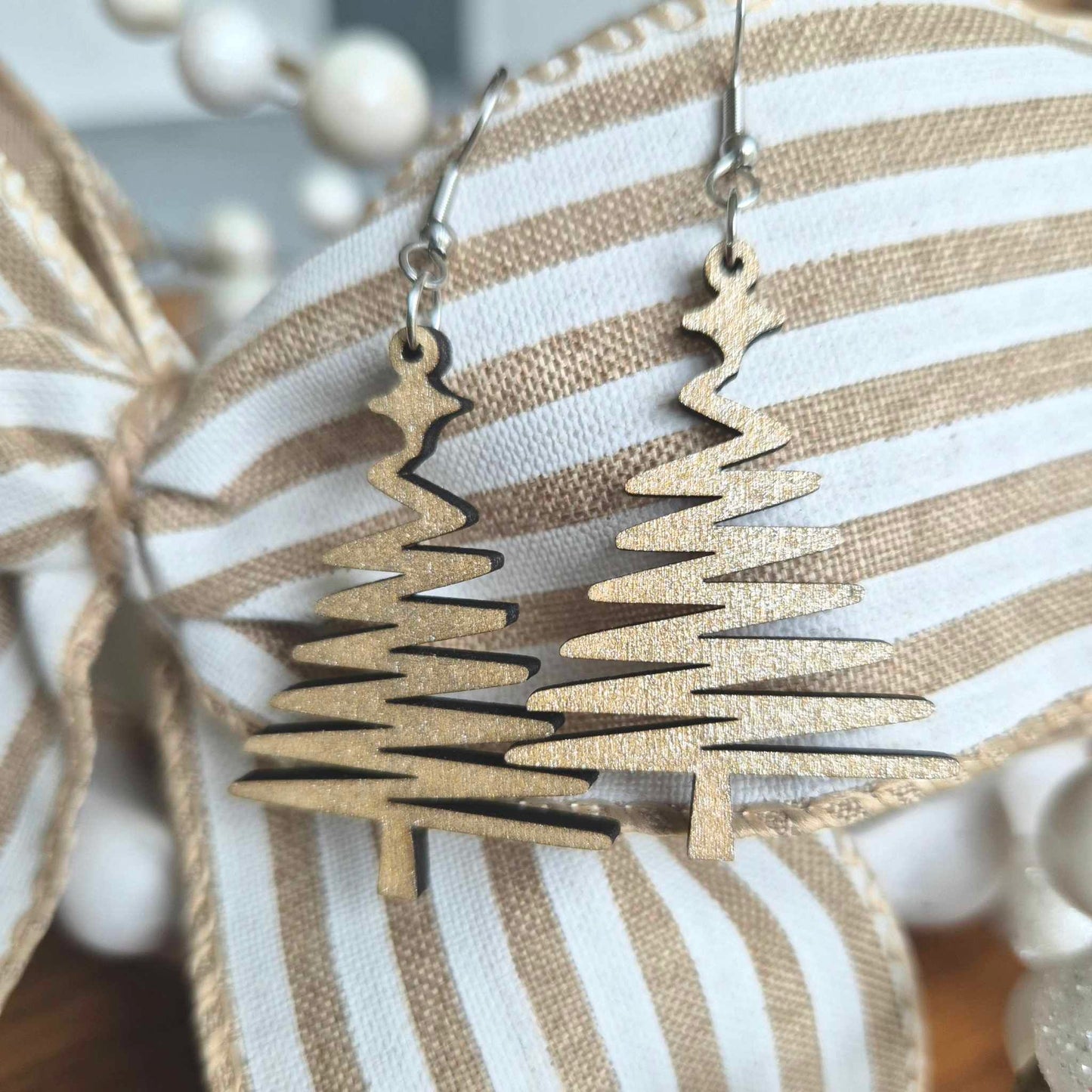 Zig Zag Christmas Tree Drops (4 colours)