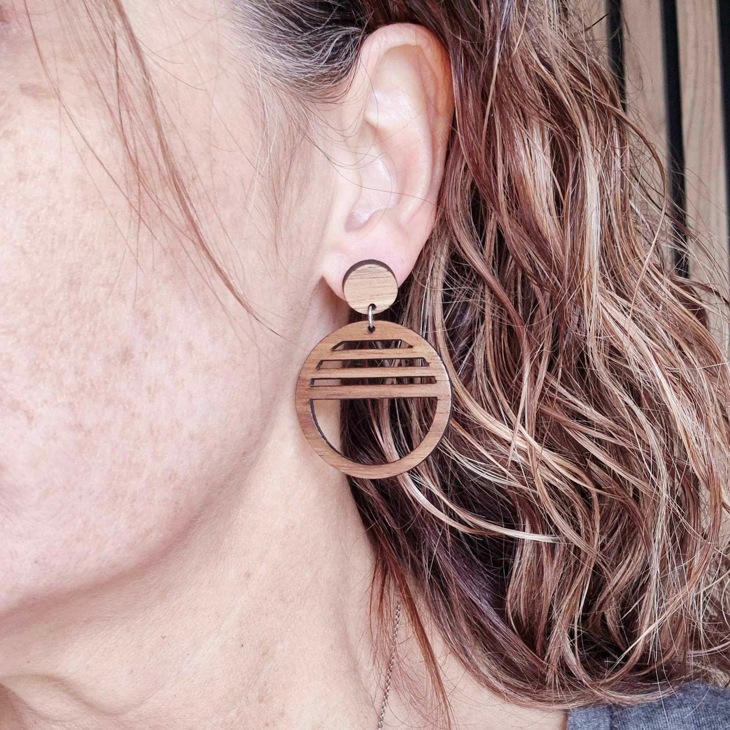 Round Retro Stud Drops