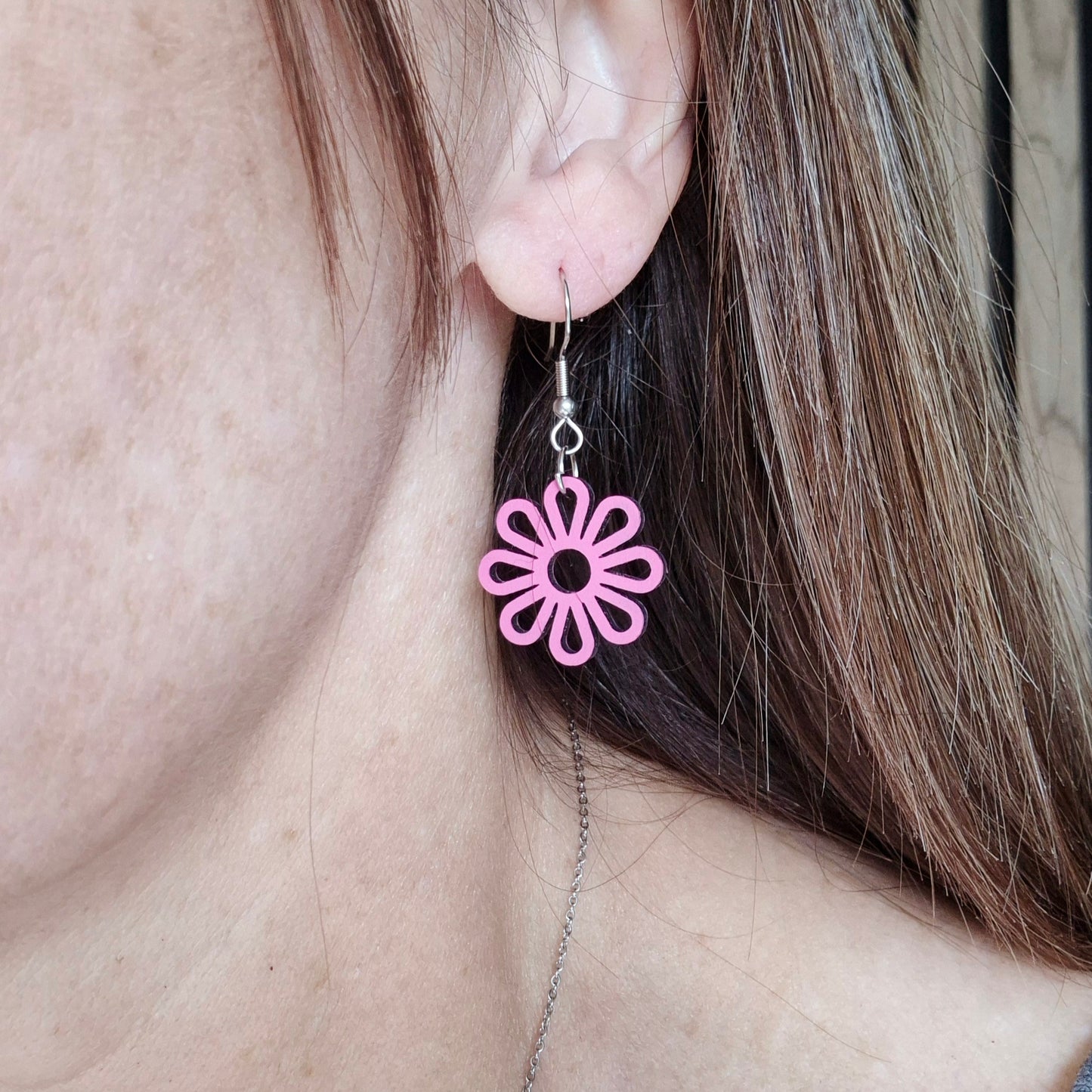 Petite Pink Daisy Drops