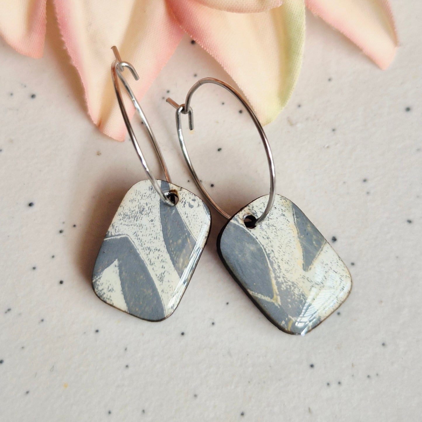 Gel Plate Mini Hoops (White and Grey)