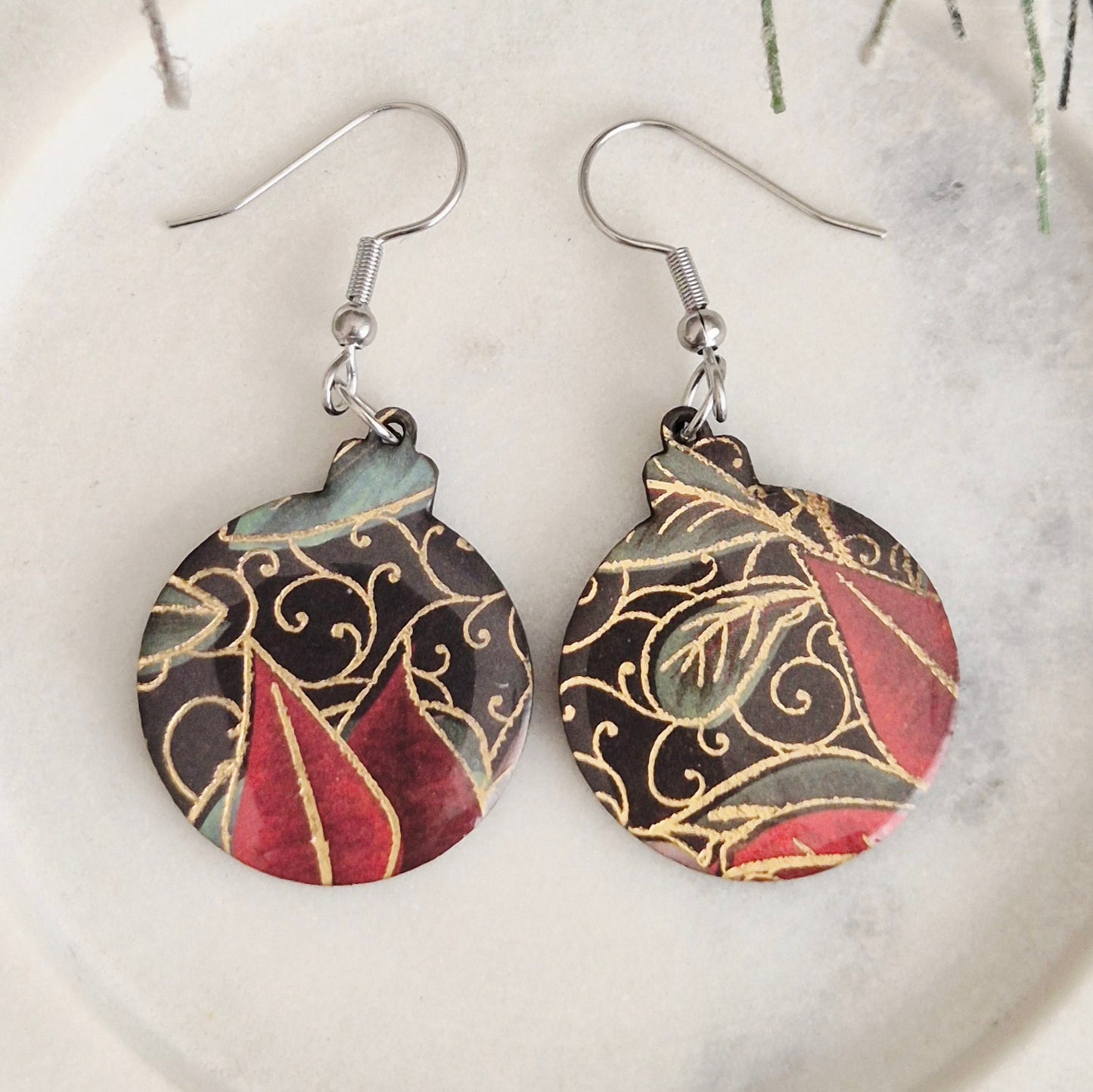 Poinsettia Bauble Drops