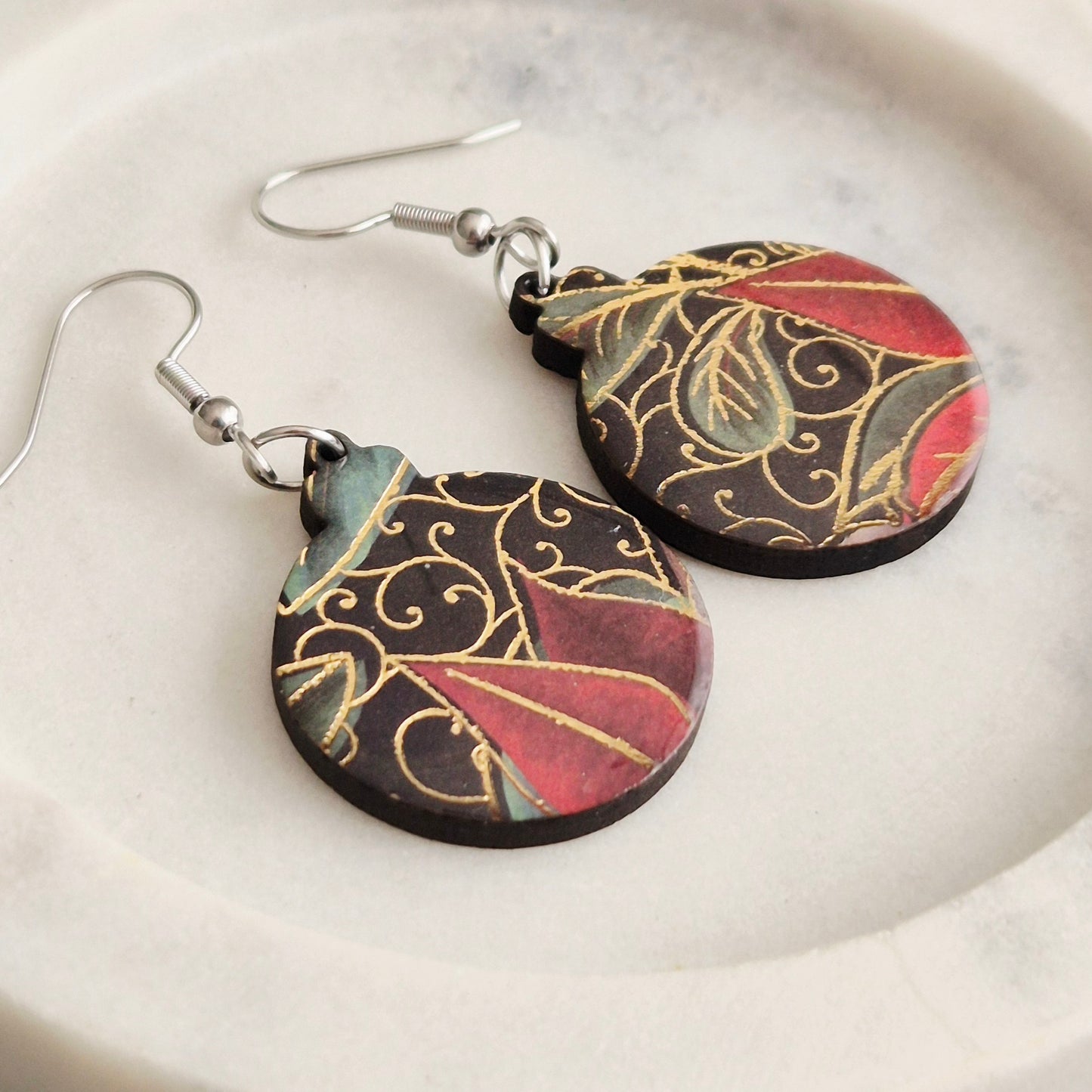 Poinsettia Bauble Drops