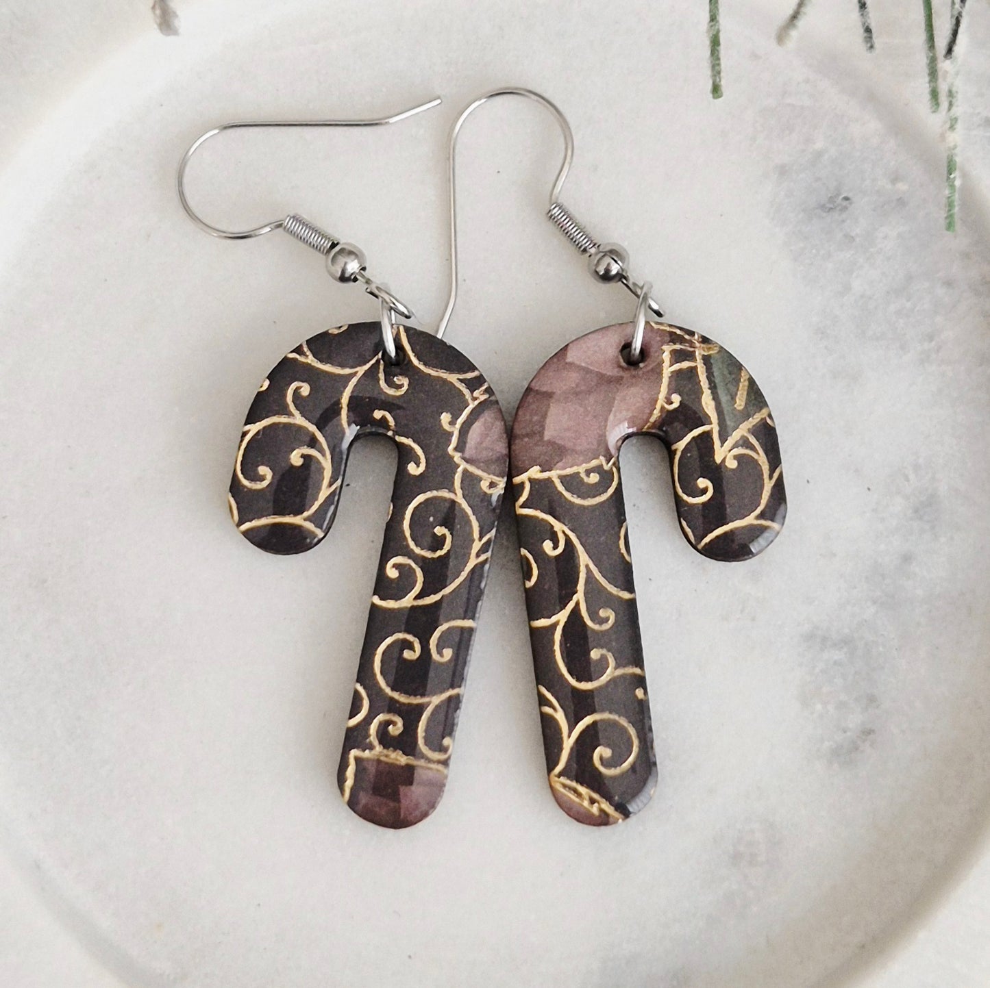 Pointsettia Candy Cane Drops