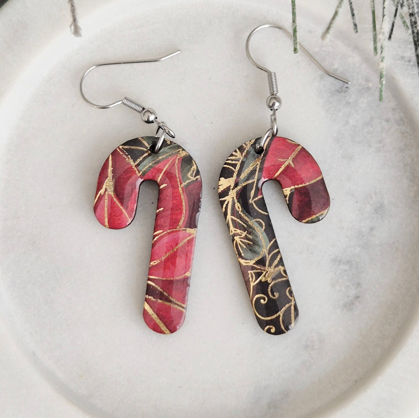 Pointsettia Candy Cane Drops