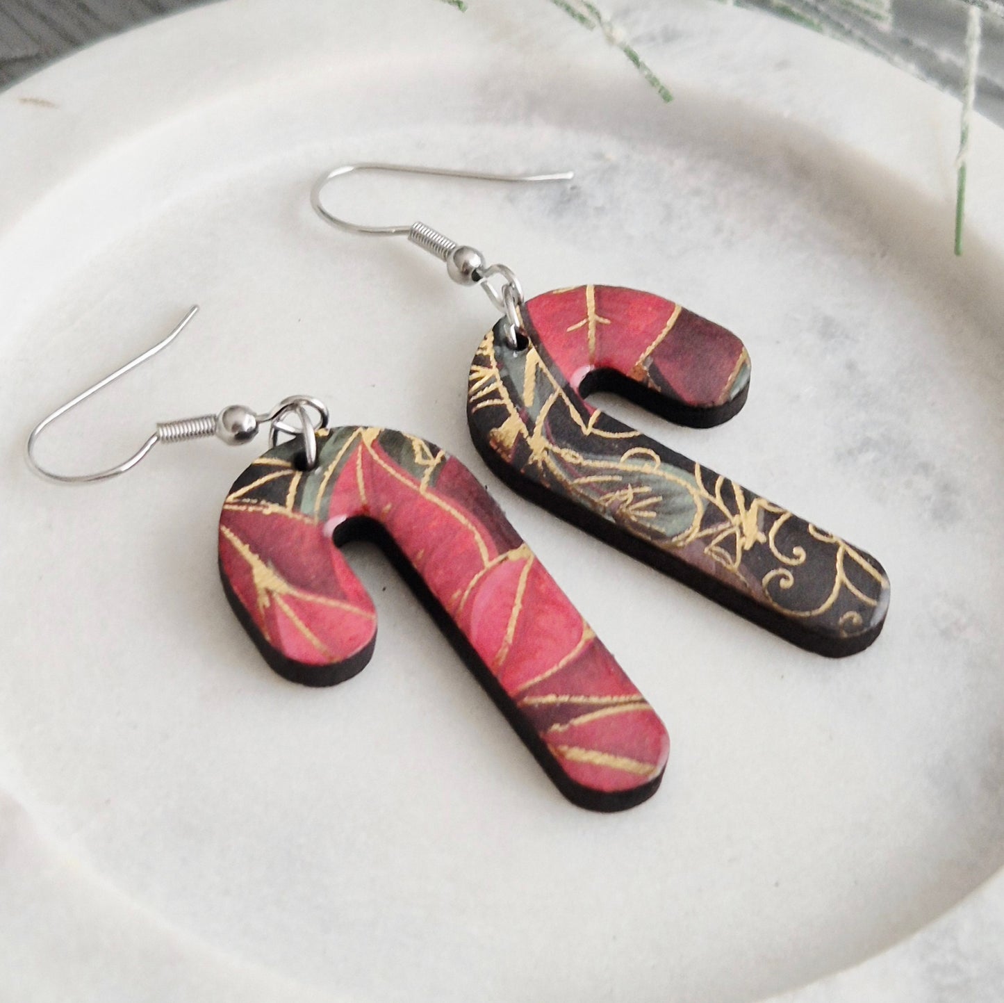 Pointsettia Candy Cane Drops